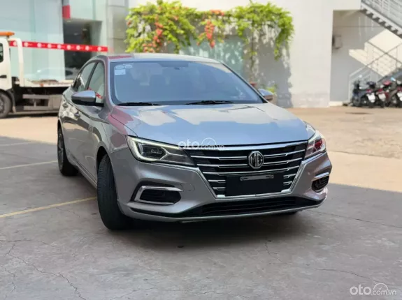 MG 5 1.5L MT 2024 - 3v màu Bạc - 1 chủ từ đầu