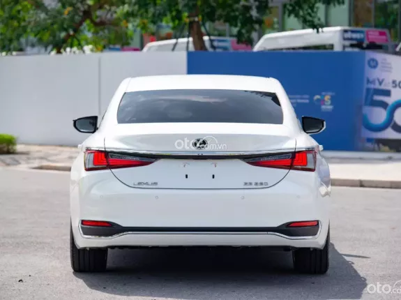 Lexus ES 250 2021 - Lexus ES250 sản xuất 2021