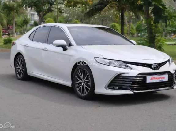 Toyota Camry 2.5Q 2021 - Cam kết không đâm đụng, ngập nước