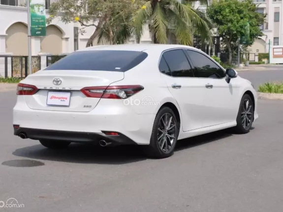 Toyota Camry 2.5Q 2021 - Cam kết không đâm đụng, ngập nước