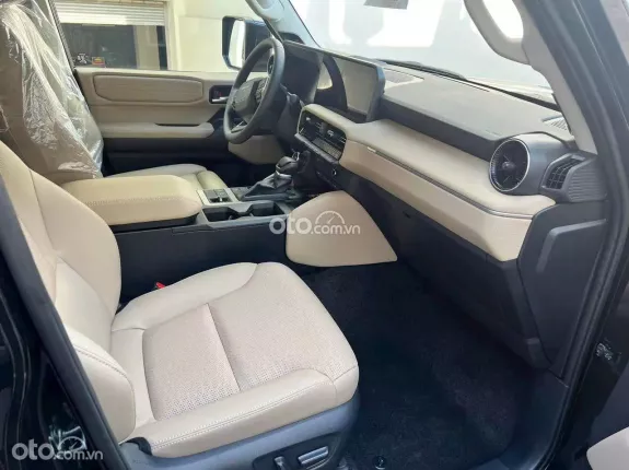 Toyota Land Cruiser Prado 2025 - Check hãng theo yêu cầu của khách hàng