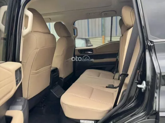 Toyota Land Cruiser Prado 2025 - Check hãng theo yêu cầu của khách hàng