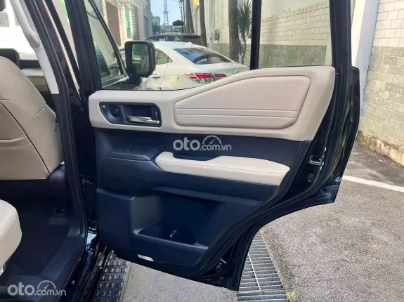 Toyota Land Cruiser Prado 2025 - Check hãng theo yêu cầu của khách hàng