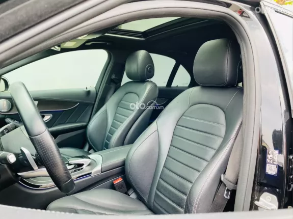 Mercedes-Benz C300 AMG 2019 - Đen đen