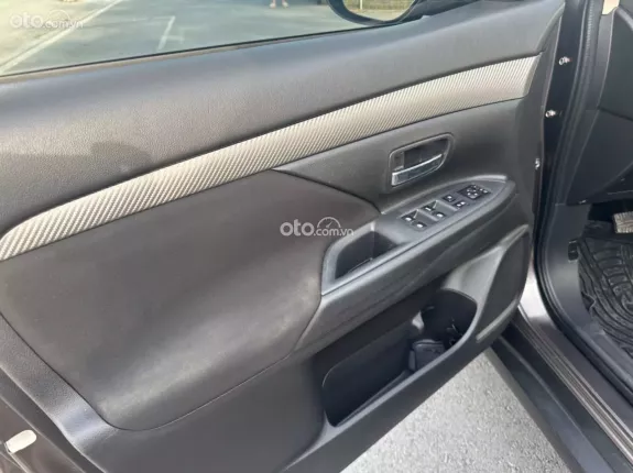 Mitsubishi Outlander 2.0 CVT 2019 - Outlander 2.0CVT 2019