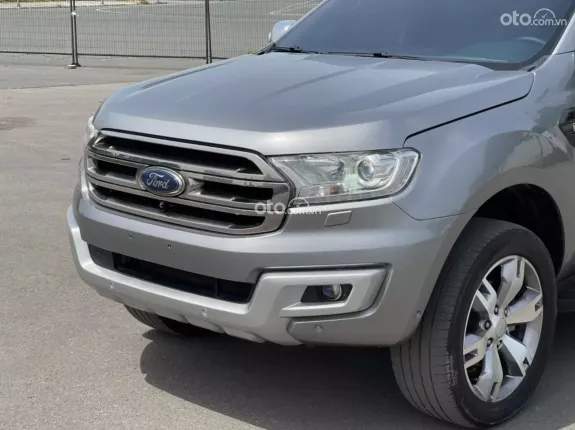Ford Everest 3.2L 4x4 AT Titanium Plus 2016 - Hàng Cực Hiếm chỉ Hơn 100 xe toàn VN