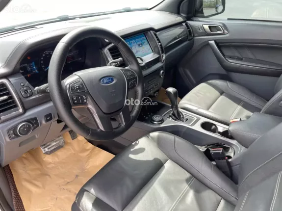 Ford Everest 3.2L 4x4 AT Titanium Plus 2016 - Hàng Cực Hiếm chỉ Hơn 100 xe toàn VN