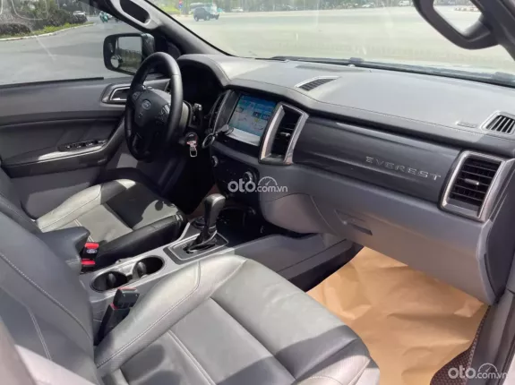 Ford Everest 3.2L 4x4 AT Titanium Plus 2016 - Hàng Cực Hiếm chỉ Hơn 100 xe toàn VN