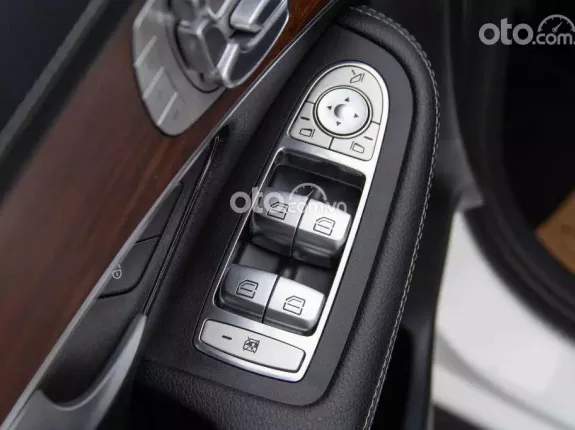 Mercedes-Benz GLC 200 V1 2022 - Xe 1 chủ mua mới từ đầu