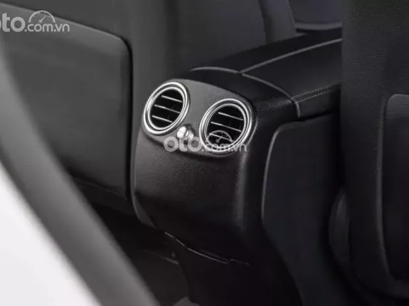 Mercedes-Benz GLC 200 V1 2022 - Xe 1 chủ mua mới từ đầu