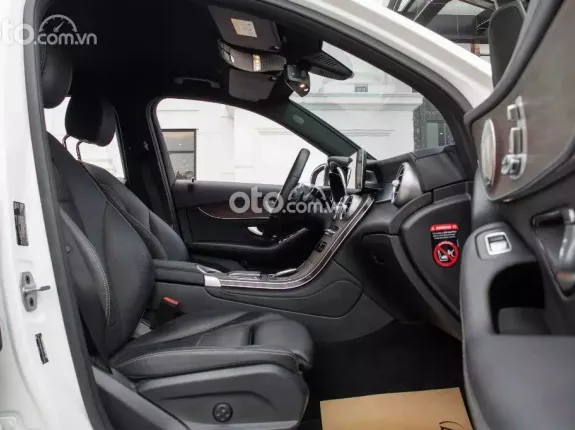 Mercedes-Benz GLC 200 V1 2022 - Xe 1 chủ mua mới từ đầu