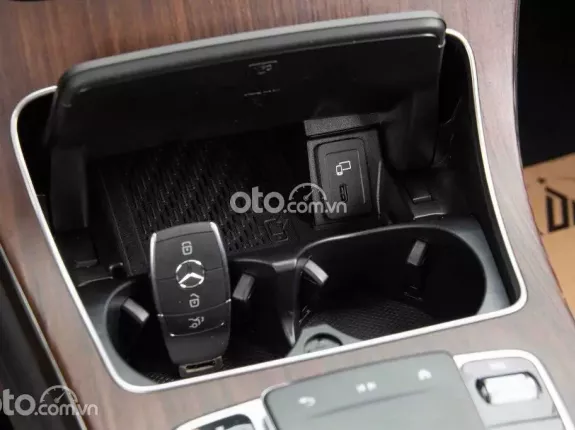 Mercedes-Benz GLC 200 V1 2022 - Xe 1 chủ mua mới từ đầu