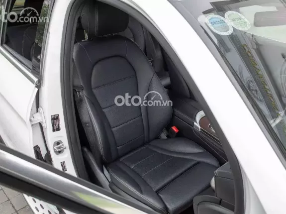 Mercedes-Benz GLC 200 V1 2022 - Xe 1 chủ mua mới từ đầu