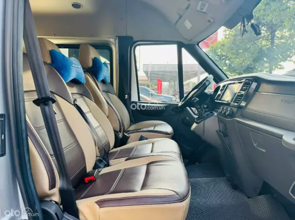 Ford Transit 2024 - Xe đi Van 6 ghế, đi lướt cần bán