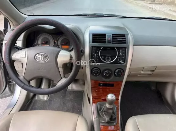 Toyota Corolla Altis 1.8 G 2010 - Số sàn, tư nhân, biển 89. Xe đại chất, zin hết, máy số keo chỉ zin. Nội ngoại thất xuất sắc