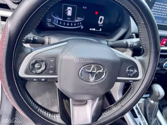 Toyota Veloz Cross 1.5 CVT 2022 - Xe nhập đẹp không lỗi