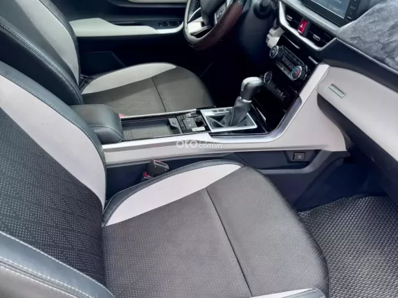 Toyota Veloz Cross 1.5 CVT 2022 - Xe nhập đẹp không lỗi