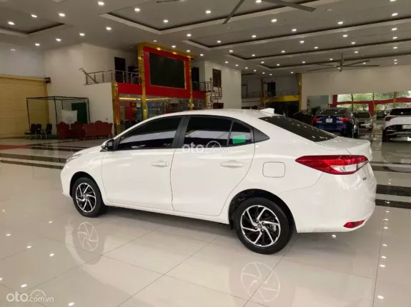 Toyota Vios 1.5 E CVT 2022 - Sedan 5 chỗ số tự động, nổi tiếng lành bền, tiết kiệm