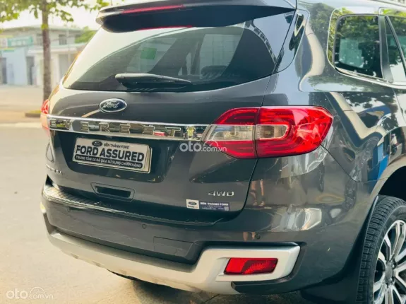 Ford Everest 2.0L ST5 10AT 4x4 Titanium 2019 - 7 chỗ rộng rãi, dẫn động 2 cầu đa năng