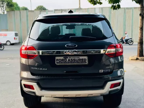 Ford Everest 2.0L ST5 10AT 4x4 Titanium 2019 - 7 chỗ rộng rãi, dẫn động 2 cầu đa năng