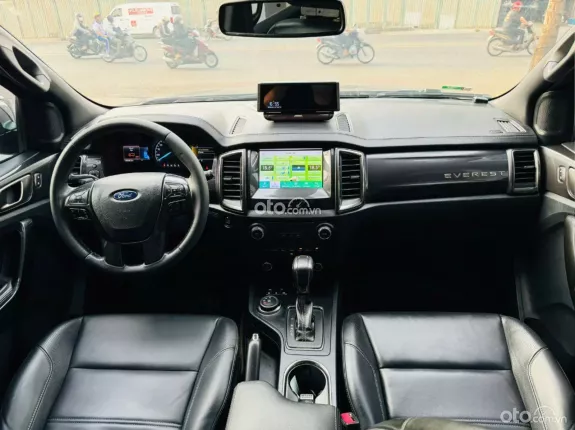 Ford Everest 2.0L ST5 10AT 4x4 Titanium 2019 - 7 chỗ rộng rãi, dẫn động 2 cầu đa năng