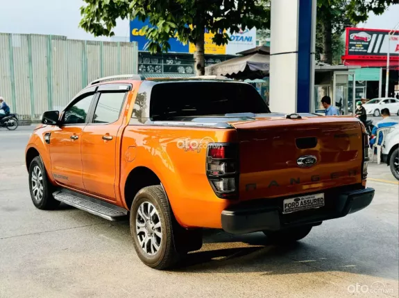 Ford Ranger Wildtrak 3.2 4x4 AT 2015 - Mẫu bán tải máy lớn đi bốc mạnh 2 cầu giá mềm
