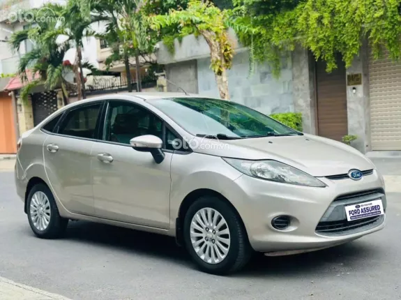 Ford Fiesta 1.6 AT 2011 - Tiện nghi đi gia đình rất phù hợp, chi phí thấp