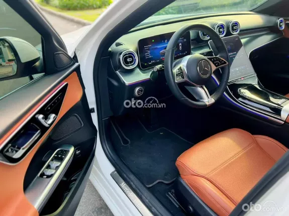 Mercedes-Benz C200 Avantgarde 2022 - TRẮNG/NÂU SIÊU ĐẸP