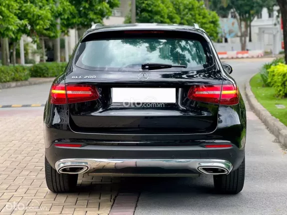 Mercedes-Benz GLC 200 2019 - NHIỀU ĐỒ CHƠI ĐI KÈM