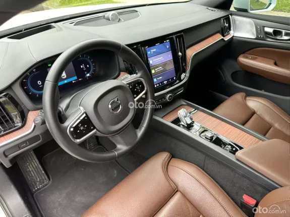 Volvo V60 B5 AWD Cross Country 2023 - V60 nhập khẩu Thuỵ Điển