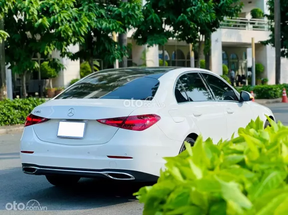Mercedes-Benz C200 Avantgarde 2022 - TRẮNG/NÂU SIÊU ĐẸP