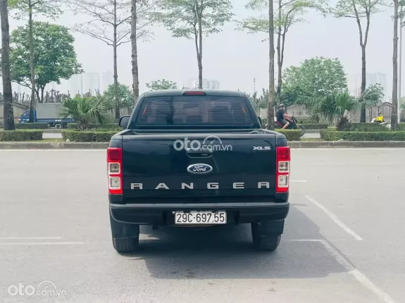 Ford Ranger XLS 2.2 4x2 AT 2016 - Salon chào bán chiếc xe tư nhân một chủ từ mới
