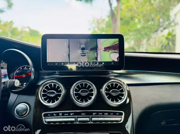 Mercedes-Benz GLC 200 2018 - Đen nt Nâu siêu đẹp