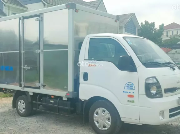 Kia K200 2025 - XE SIÊU LƯỚT MỚI TIN CÒN NGUYÊN SIU - CÓ SẴN MÀN HÌNH OLE - CAMERA TRƯỚC SAU - XE LẤY VỀ CHẠY NGAY