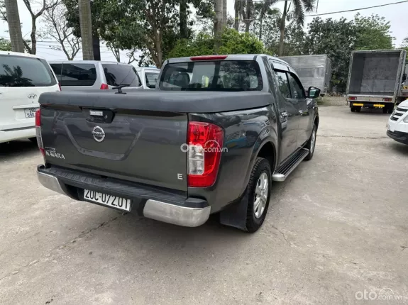 Nissan Navara 2.5 MT 2015 - Bán Nissan Navana đời 2015, số sàn, 1 cầu, xe một chủ