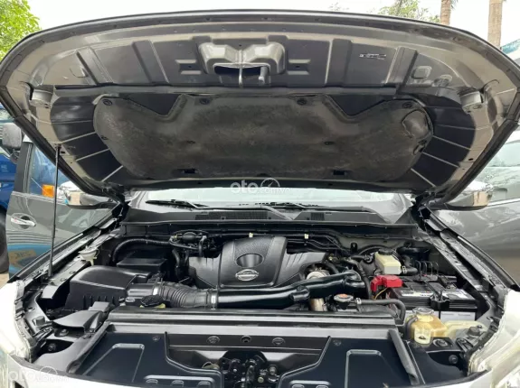 Nissan Navara 2.5 MT 2015 - Bán Nissan Navana đời 2015, số sàn, 1 cầu, xe một chủ