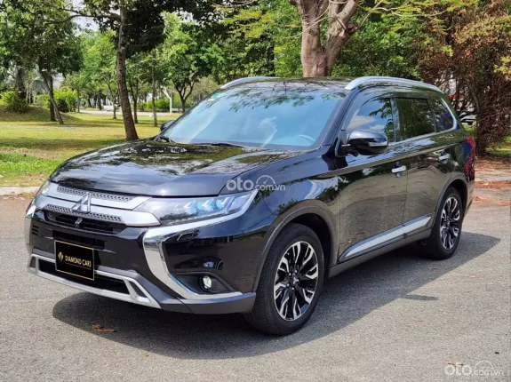 Mitsubishi Outlander 2.0 CVT 2021 - Lướt nhẹ 27.000km