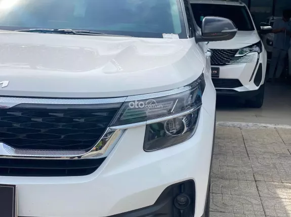 Kia Seltos 1.6 Luxury 2022 - Odo chỉ 3.000km siêu lướt