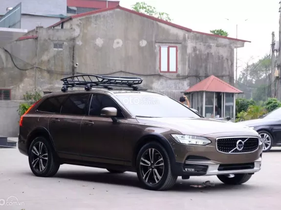 Volvo V90 Cross Country 2018 - Xe nhập Thụy Điển, hỗ trợ bank 70%, giá tốt