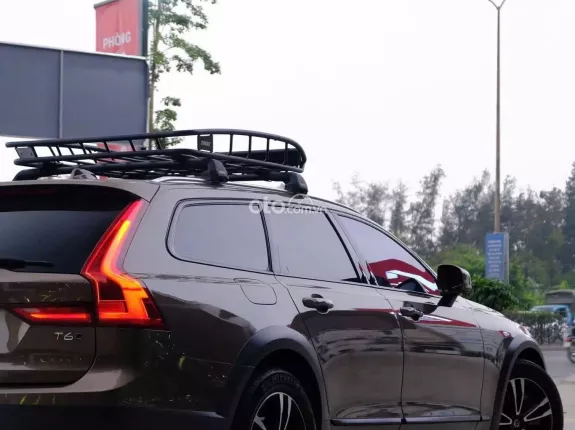 Volvo V90 Cross Country 2018 - Xe nhập Thụy Điển, hỗ trợ bank 70%, giá tốt