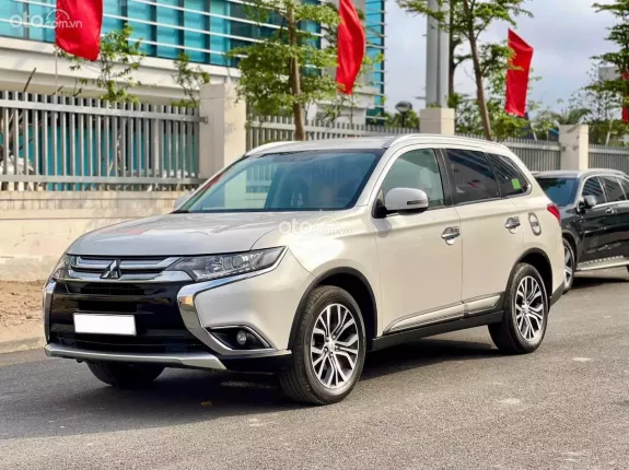 Mitsubishi Outlander 2.0 CVT 2018 - Mitshubishi - Oulander 2018 máy 2.0CVT