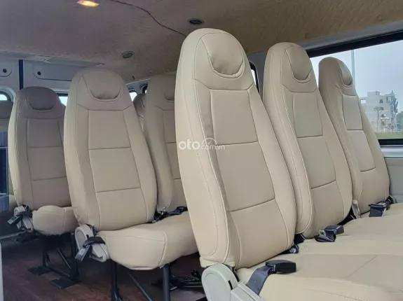 Ford Transit SVP Bản trung 2019 - Bán Ford Transit đời 2019 bản trung, xe 1 chủ từ mới
