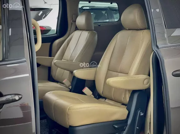 Kia Sedona 2020 - Máy dầu bản full