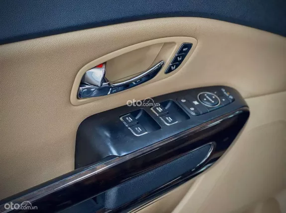 Kia Sedona 2020 - Máy dầu bản full