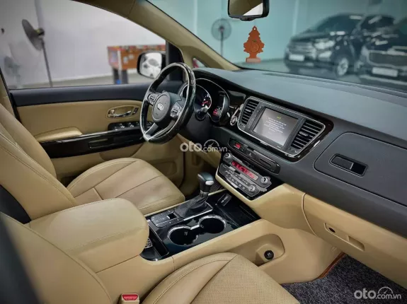 Kia Sedona 2020 - Máy dầu bản full