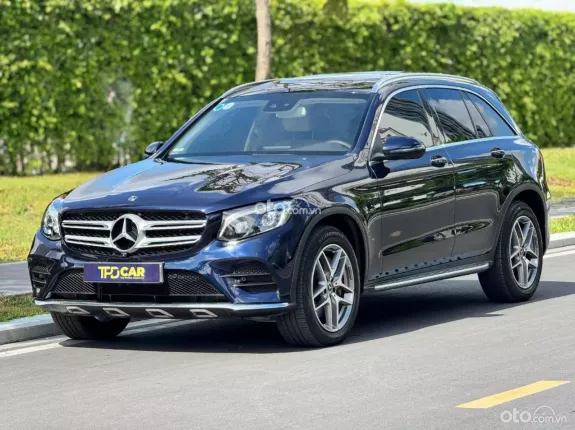 Mercedes-Benz GLC 300 4Matic 2018 - Mercedes-Benz GLC300 xanh/kem sx2018