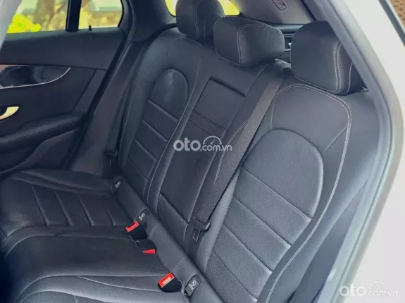 Mercedes-Benz GLC 200 2020 - Trắng Đen