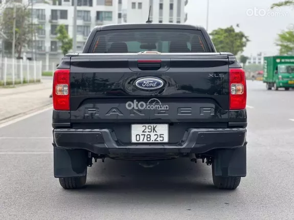 Ford Ranger XLS 2.2 4x2 AT 2022 - Salon mới về chào bán ngay chiếc xe