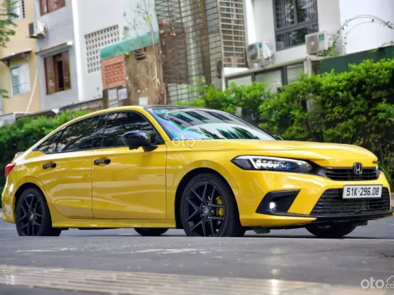 Honda Civic 1.5 Turbo RS 2022 - ODO: CHỈ 12.000KM, LÊN 90TR ĐỒ CHƠI XỊN, SIÊU MỚI