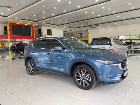 Mazda CX-5 2.5L Signature Premium 2WD 2018 - SUV gầm cao chất lượng, keo chỉ máy số Zin